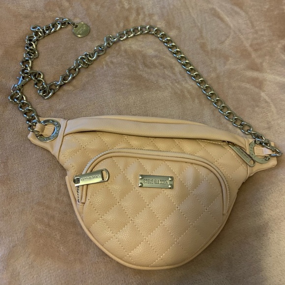 Steve Madden Other - Steve Madden Fanny!